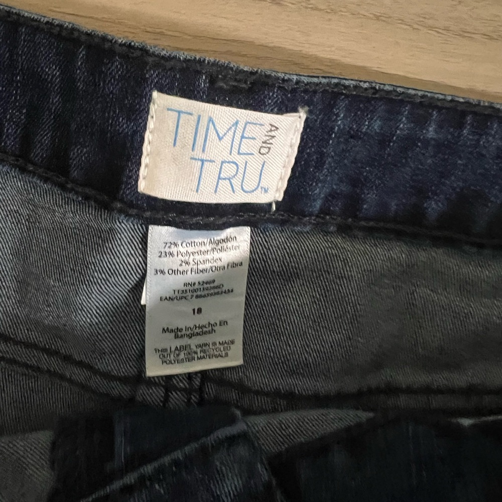 Bundle of three pairs of NEW women’s jeans sz 18 Vera Bradley no boundaries tim - Picture 13 of 15